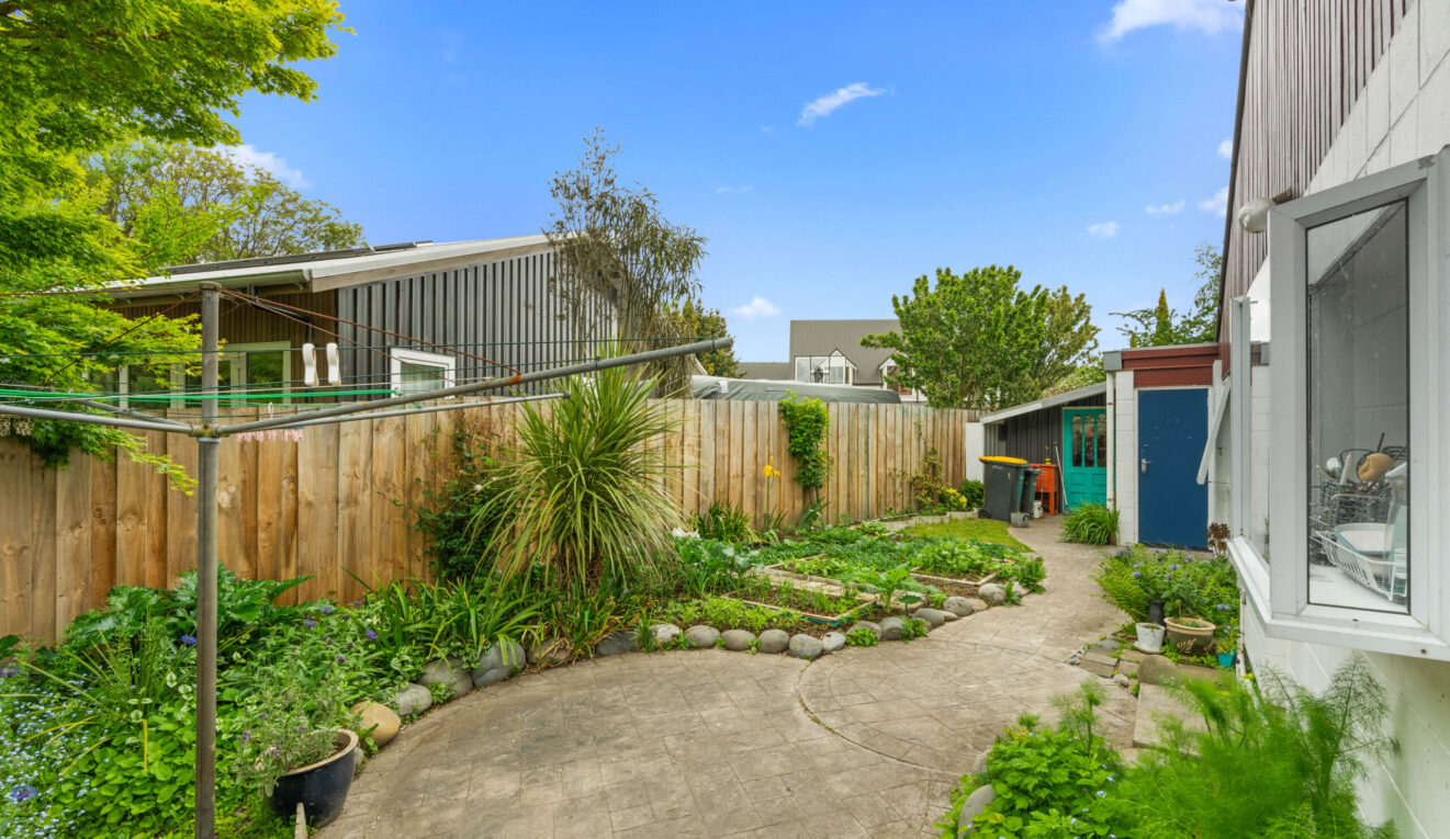 C/84 Avonhead Road, Avonhead, Christchurch,  New Zealand