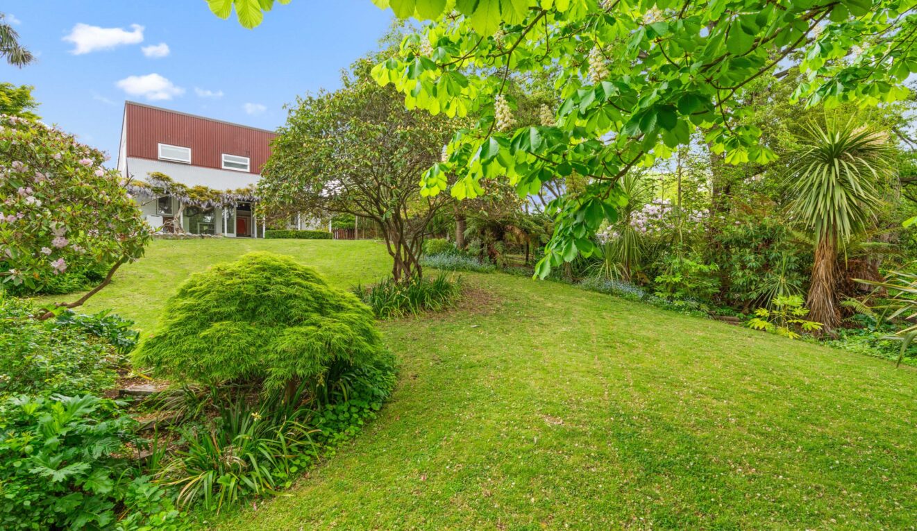 C/84 Avonhead Road, Avonhead, Christchurch,  New Zealand