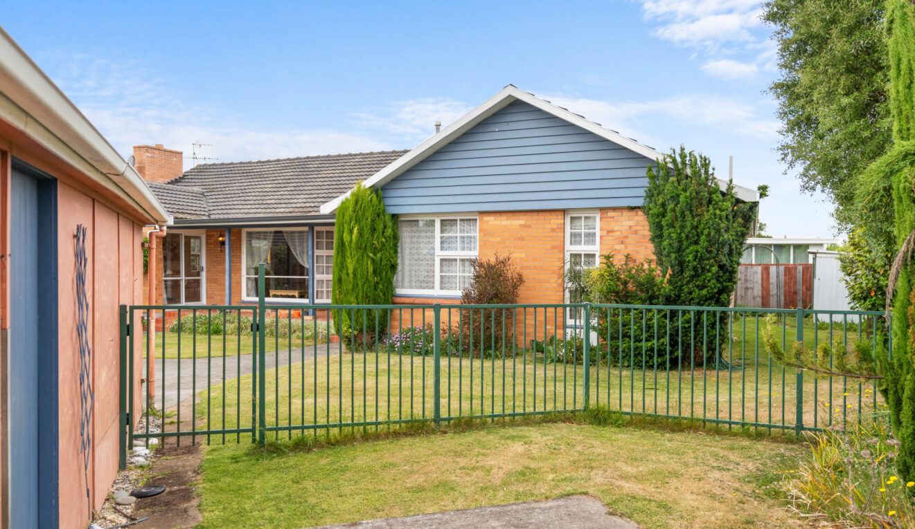 8 Kirkdale Place, Avonhead, Christchurch,  New Zealand 8042 New Zealand