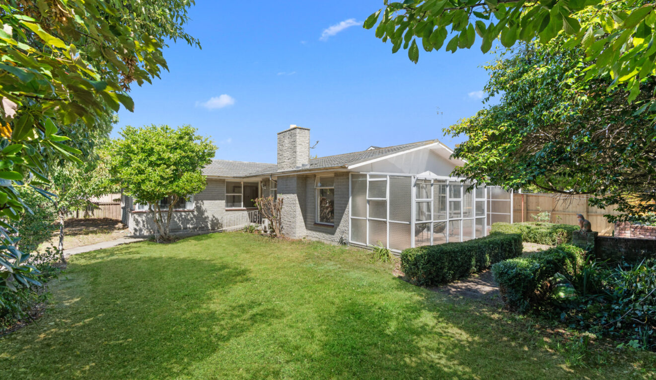 2 Moorpark Place, Ilam, Christchurch,   8041 New Zealand